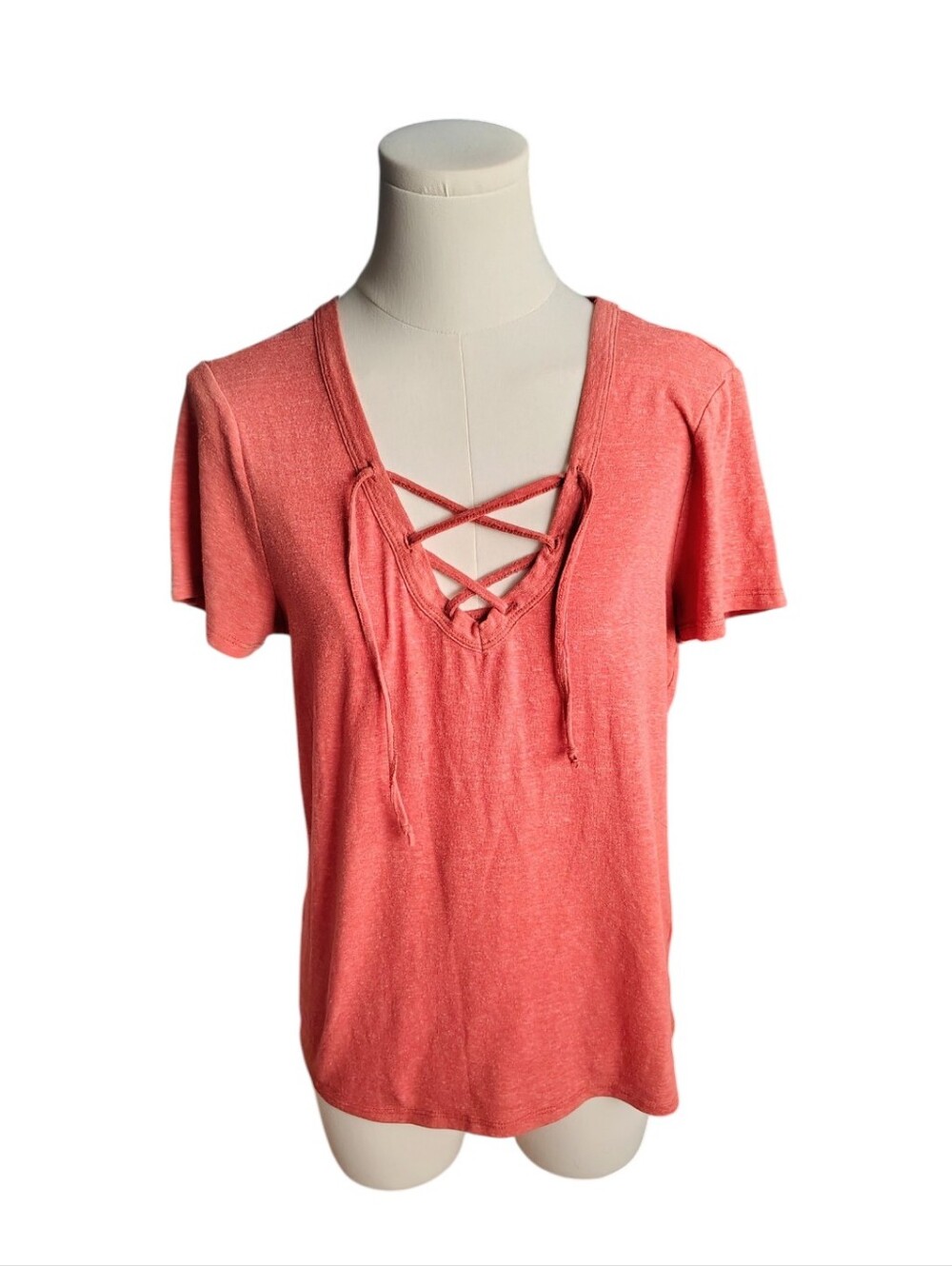 BKE Casual Rustic Red Crisscross Front V-neck Ties Short Sleeve Tee Size XS